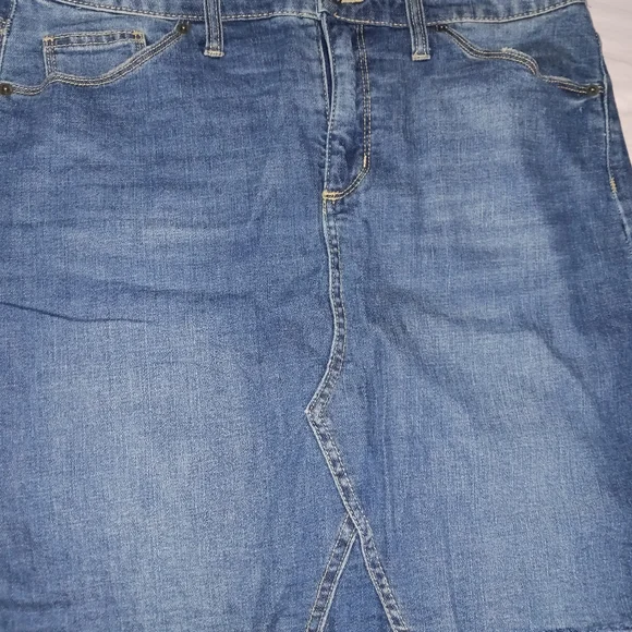 Universal threads - Picture 2 of 3